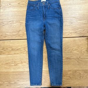 ⭐️Madewell High Rise Skinny 28P